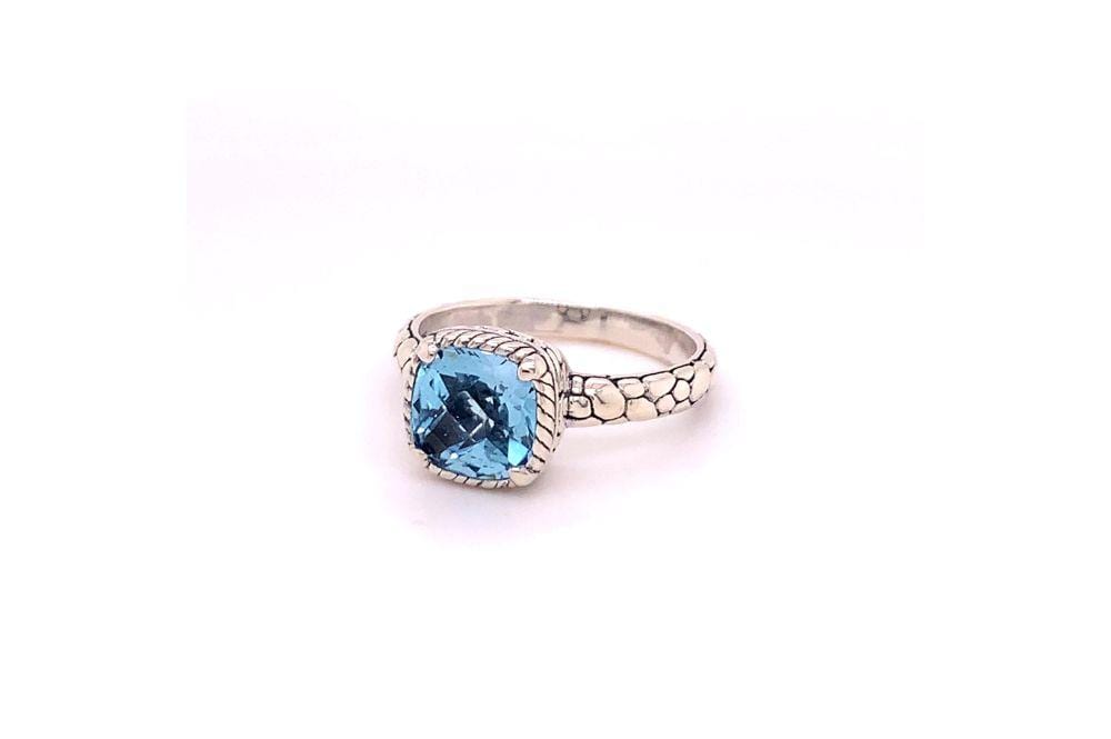 Segara Ring- Blue Topaz