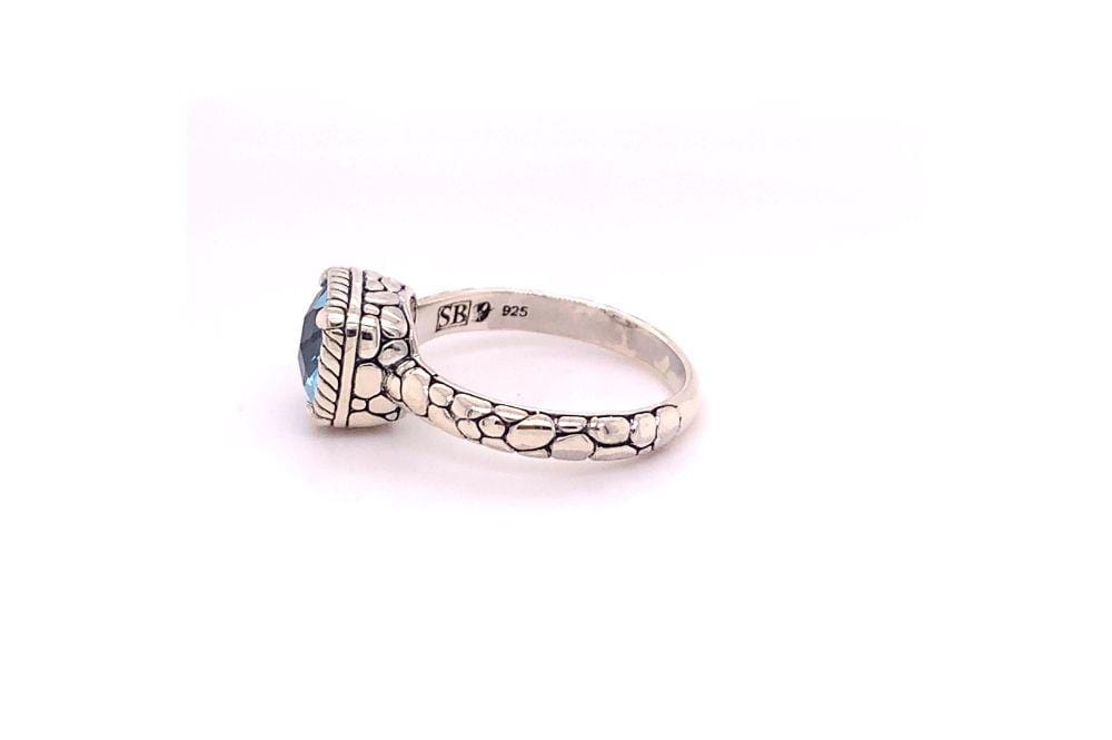 Segara Ring- Blue Topaz