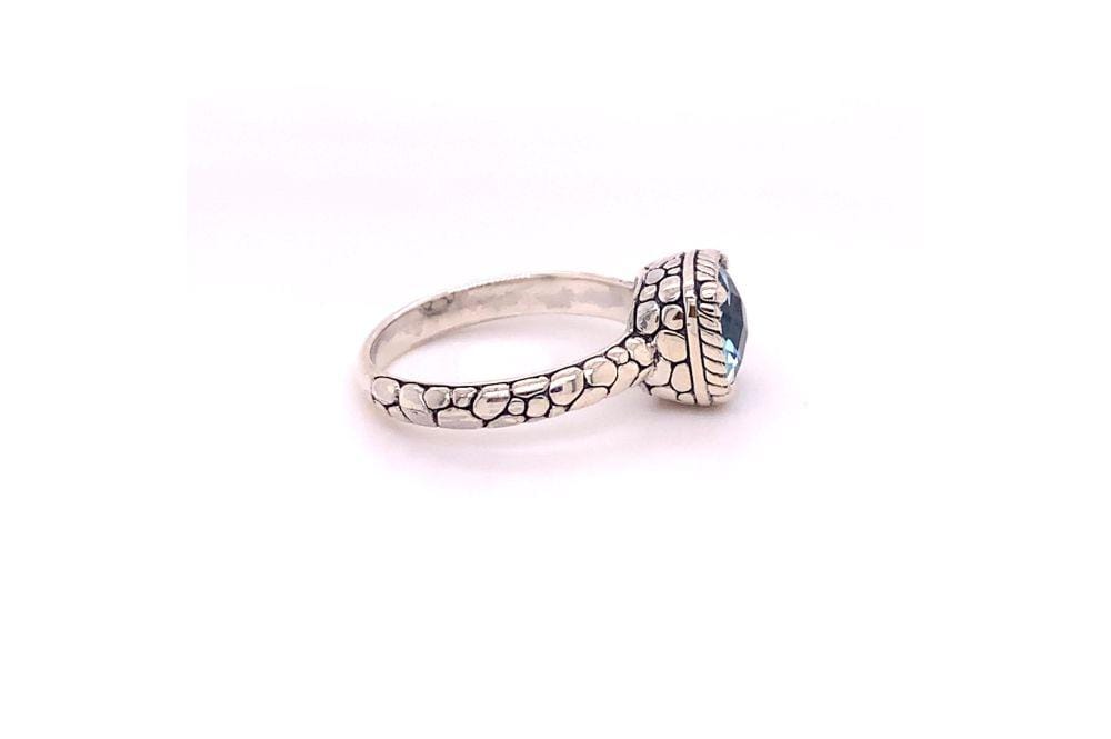 Segara Ring- Blue Topaz