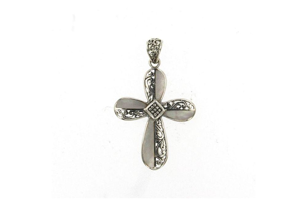 Sulubun Pendant- Mother Of Pearl