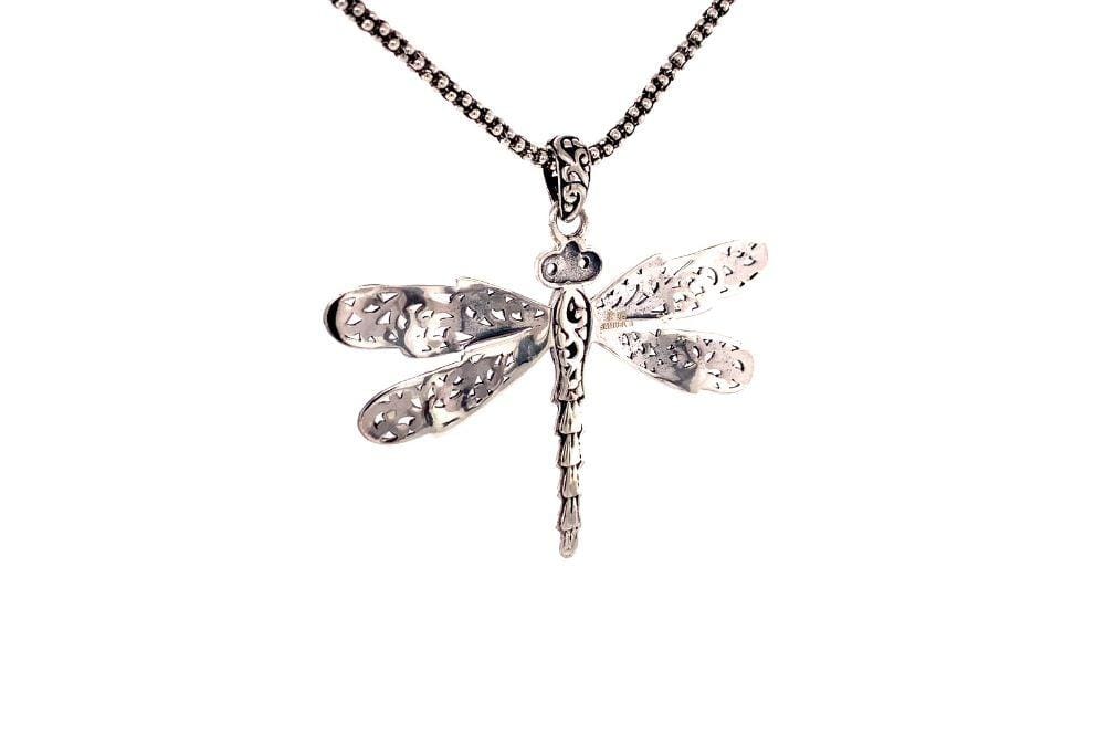 Mata Pendant